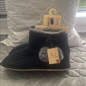 NWT Slippers Booties